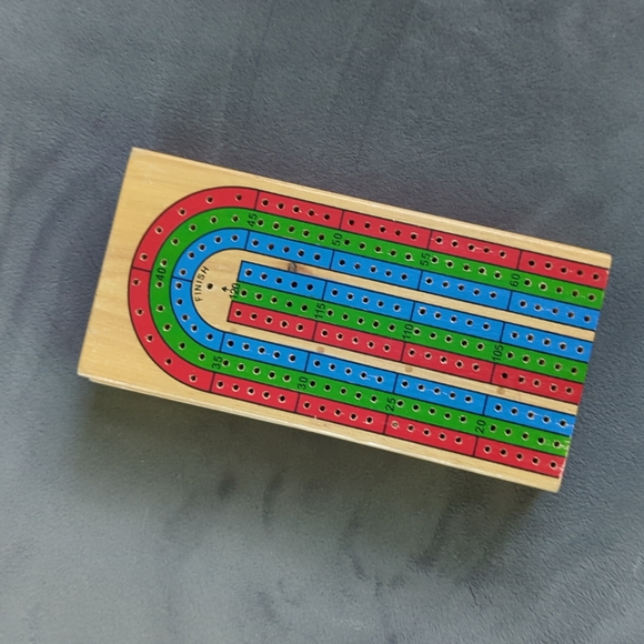 Wood cribbage board - Picture 1 of 3